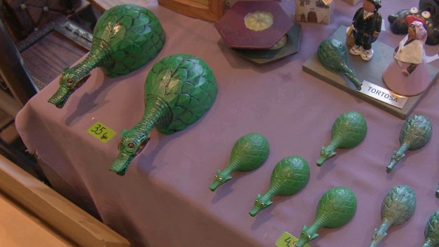 La Cucafera és una mescla entre cocodril i tortuga amb orelles retallades i sense cua.