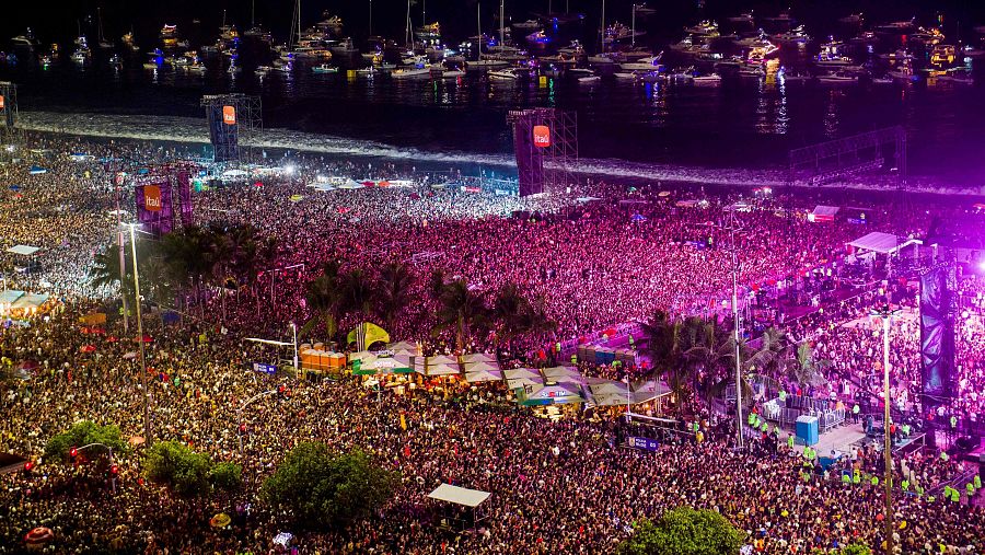 Madonna convierte en una fiesta la playa de Copacabana con un concierto gratuito ante 1,5 millones de personas