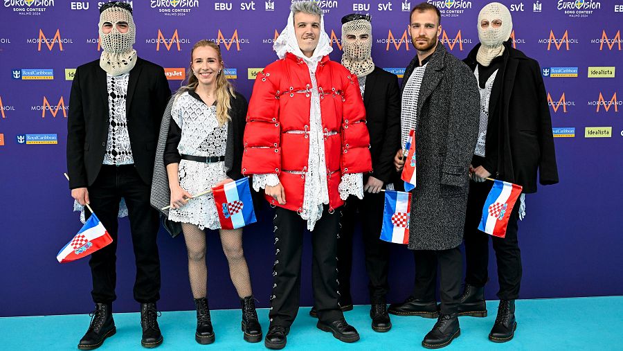 Baby Lasagna, representantes de Croacia, y favoritos, en la alfombra turquesa de Eurovisión 2024