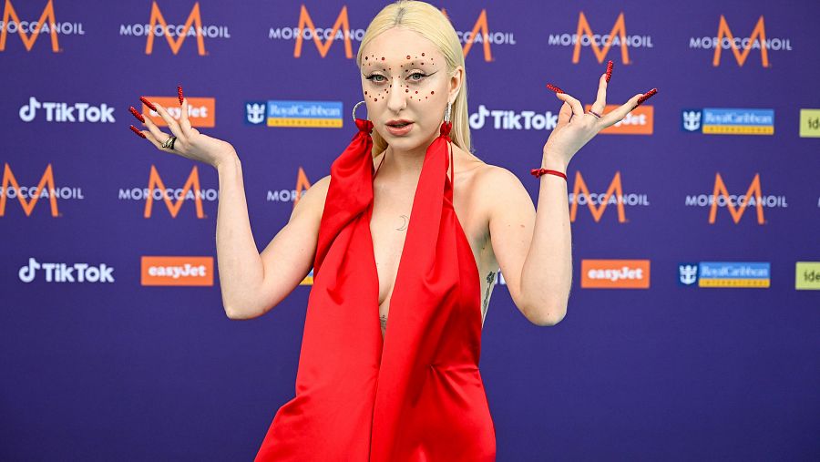Luna, representante de Polonia en la alfombra turquesa de Eurovisión 2024