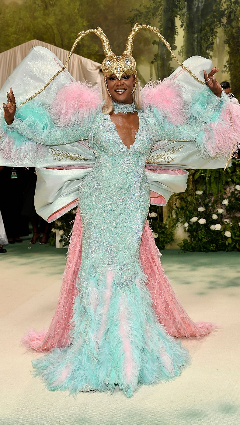 La actriz J. Harrison Ghee en la Met Gala 2024