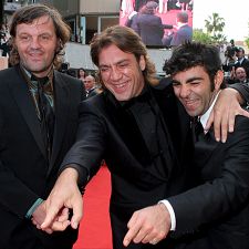 Javier Bardem bromea junto a Emir Kusturica y Fatih Akin.