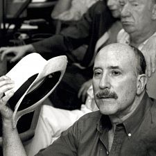 Néstor Almendros en un simposio de 1989.