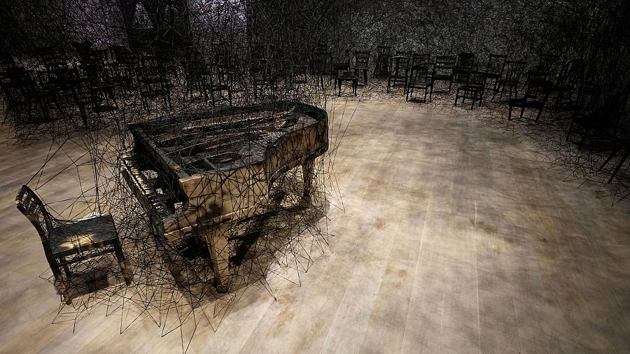 'In Silence Mori' (Chiharu Shioto, 2019)