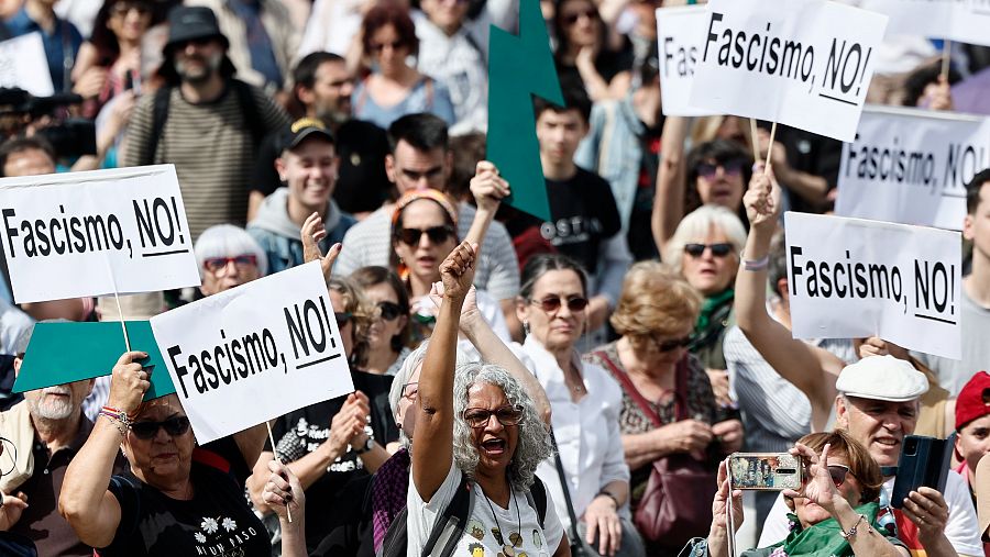 Protesta bajo el lema de 