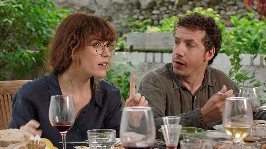 Itsaso Arana y Vito Sanz, en 'Volveréis'.