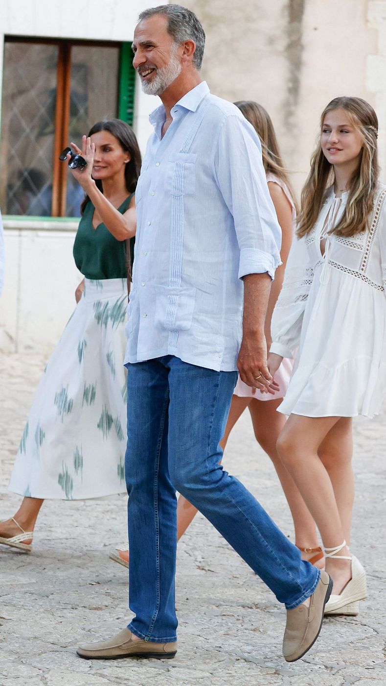 Don Felipe con guayabera