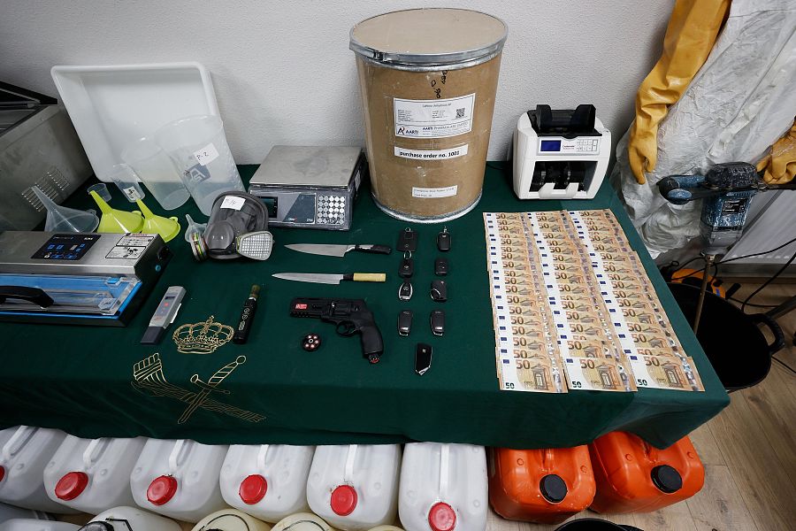 Parte del material incautado en el operativo