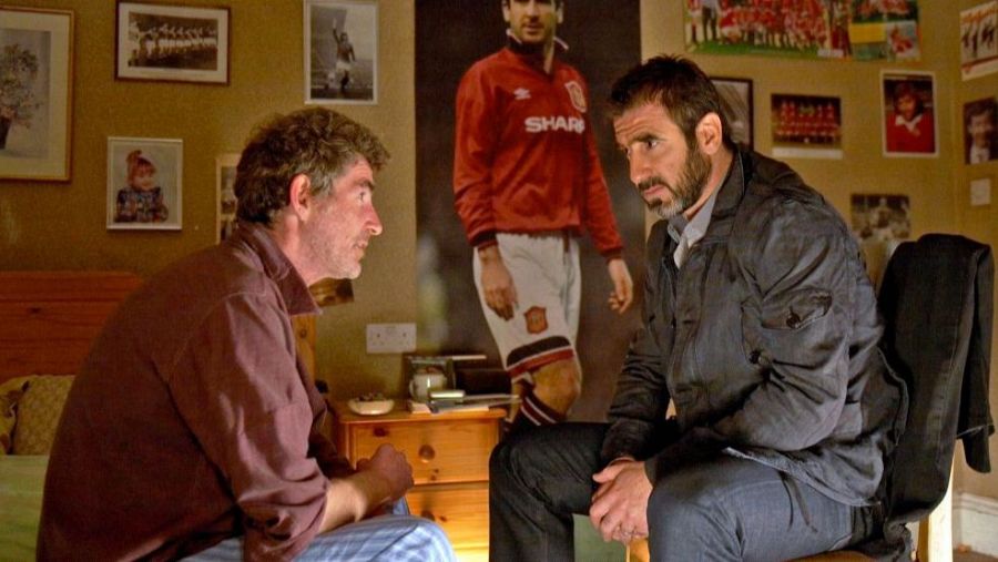 Steve Evets y Eric Cantona en 'Buscando a Eric', de Ken Loach