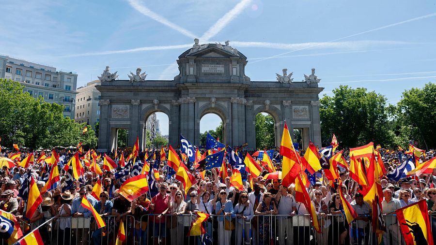 Manifestación del PP en Madrid: decenas de personas acud