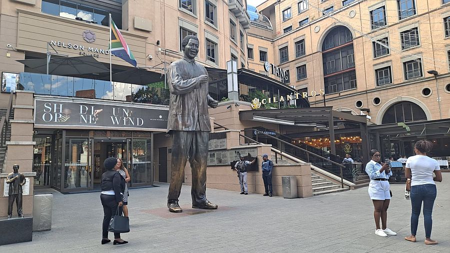 Aledaños de la Plaza Mandela en Sandton, el nuevo centro financiero de Johannesburgo.