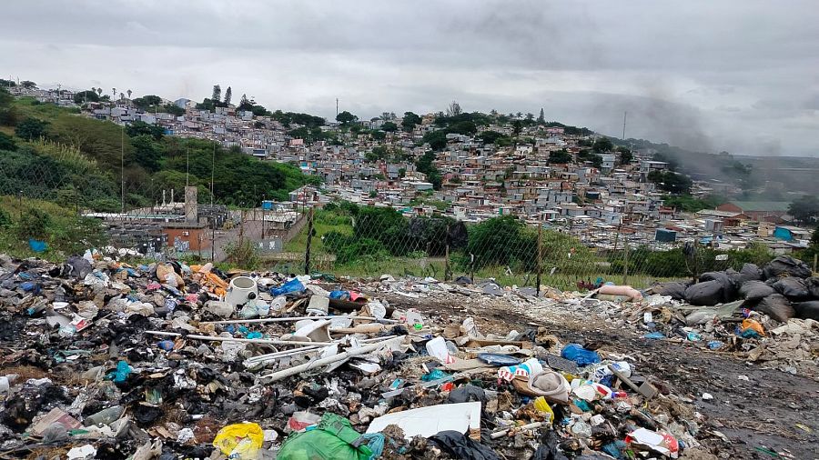 Vista de uno de los asentamientos informales en las afueras de Durban, en la región de Kwazulu Natal.