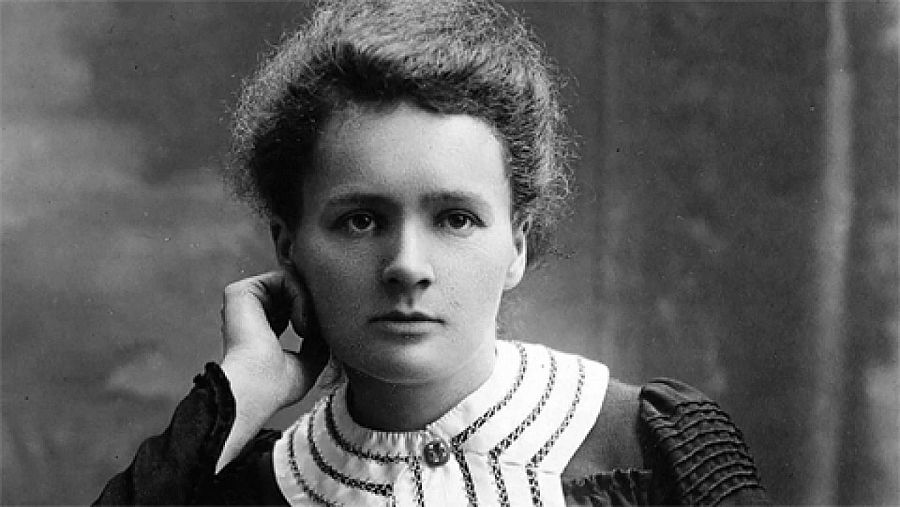 Marie Curie fue la primera persona en recibir dos Premios Nobel de diferentes disciplinas: Física y Química