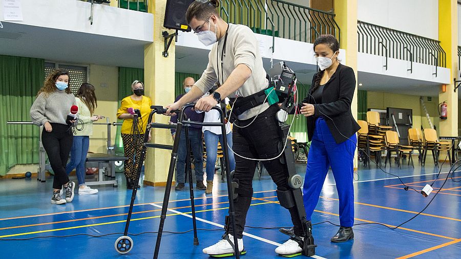 Hospital de Parapléjicos: Terapia robótica.