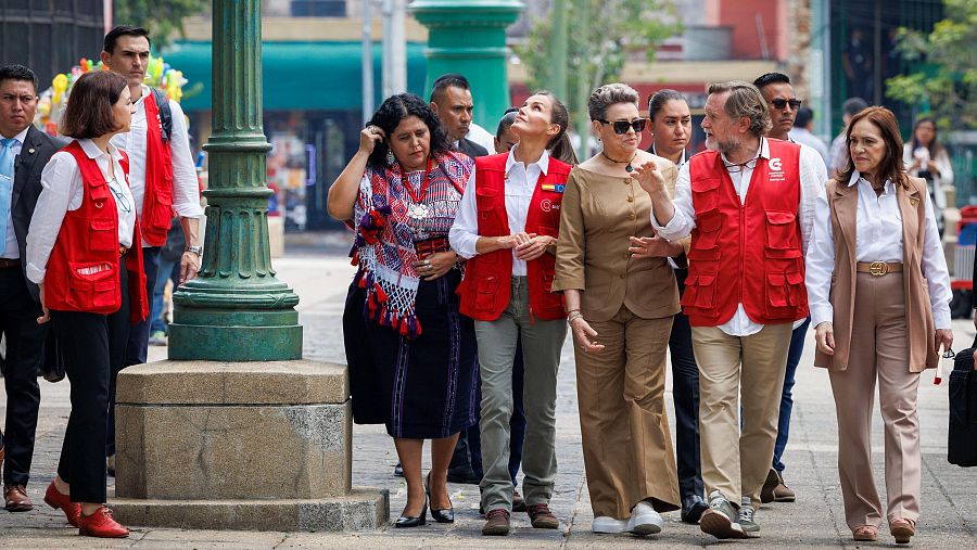 La reina Letizia llega a Guatemala en viaje de cooperación