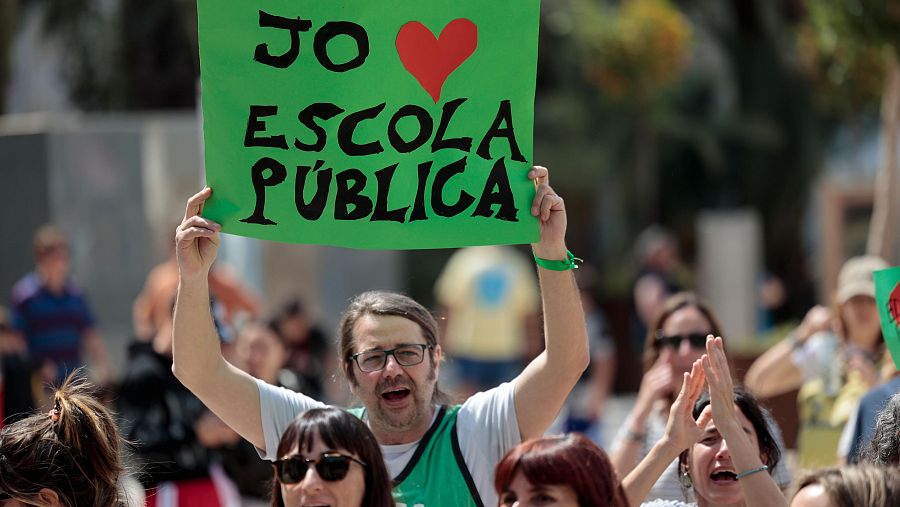 Manifestación por la enseñanza pública