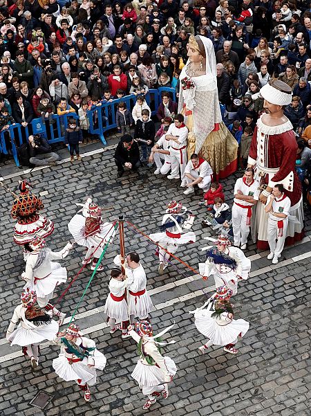 Grupo de danzas Duguna