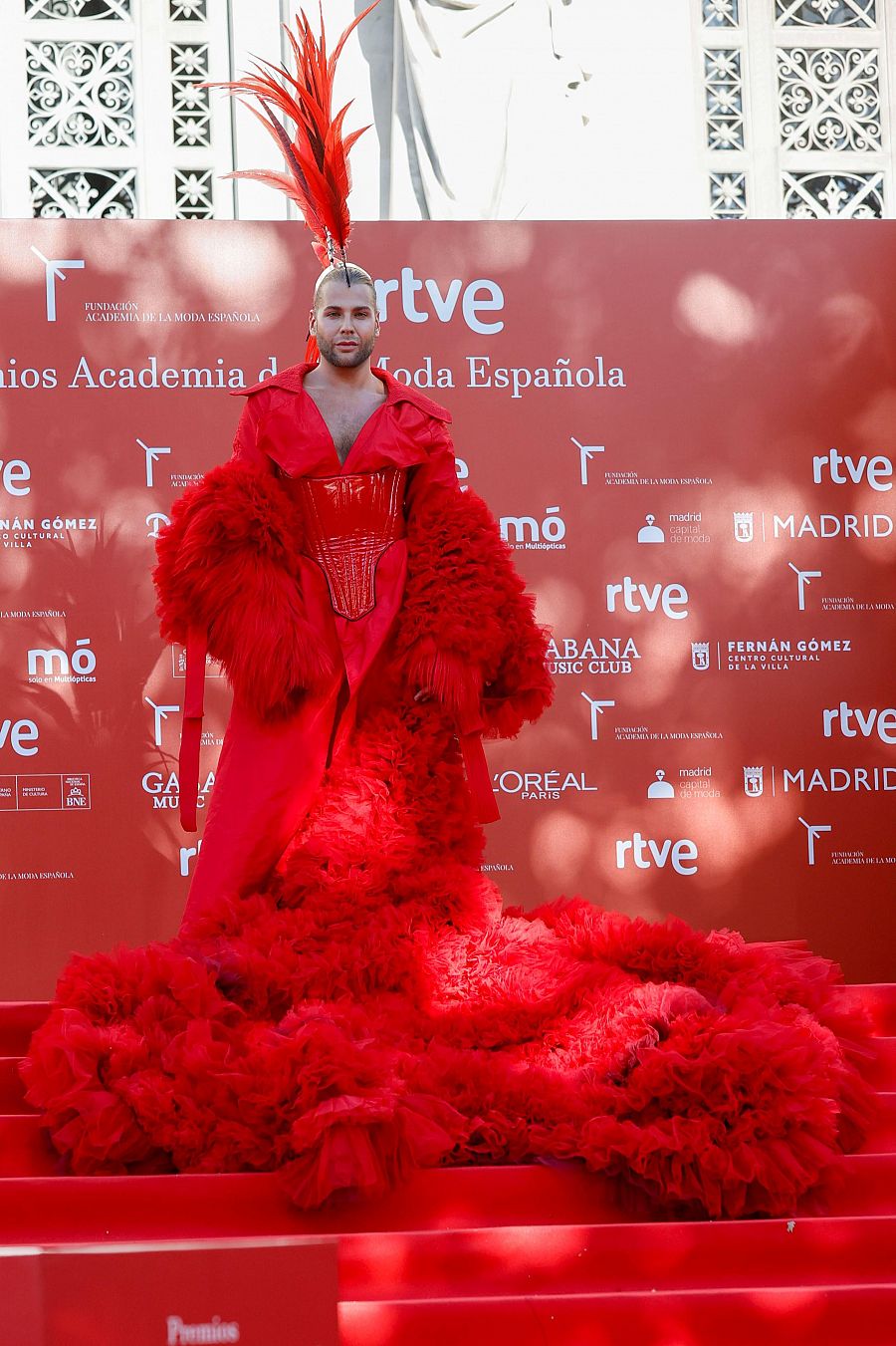 Eduardo Navarrete, durante la alfombra roja de los Premios Academia de la Moda