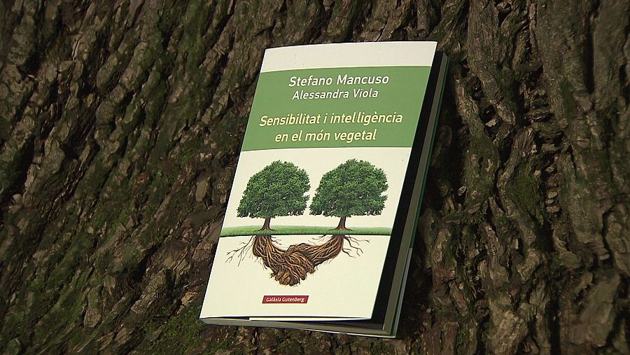 llibre Sensibilitat i intel·ligència al món vegetal,