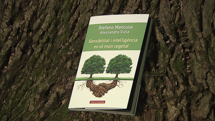 llibre Sensibilitat i intel·ligència al món vegetal,