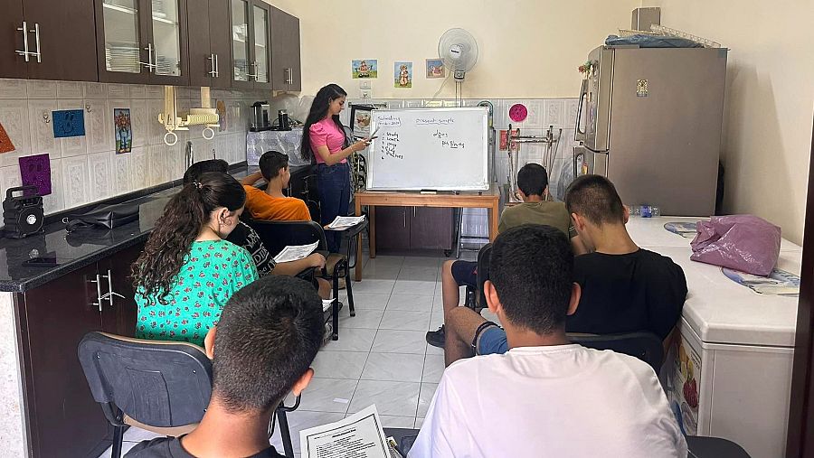 La cocina de las monjas es ahora un aula para dar clase.