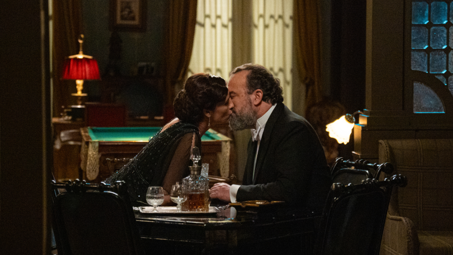 La Promesa: María Antonia y Alonso vuelven a besarse