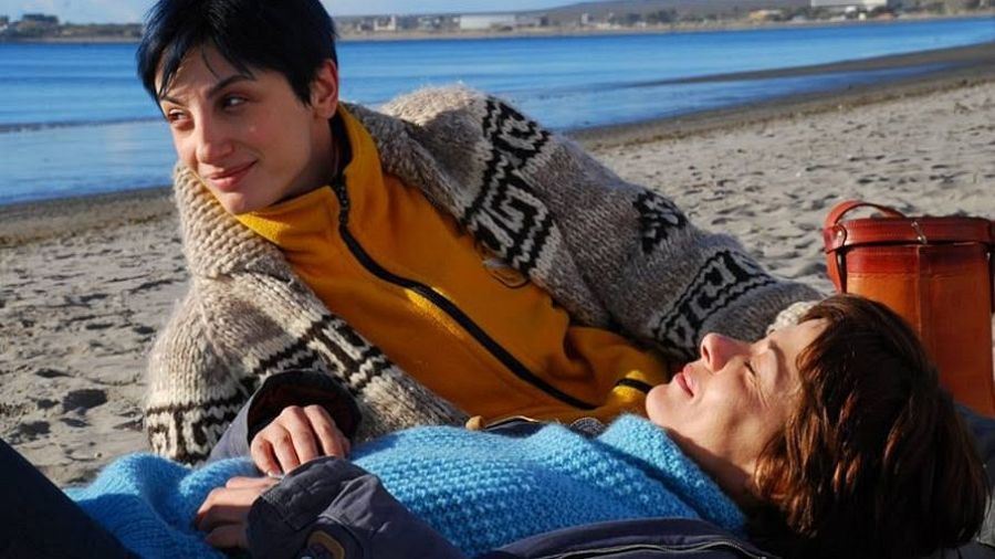 Las actrices Francesca Inaudi y Sandra Ceccarelli en 'El reclamo'