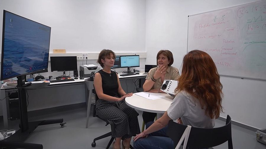 La Universidad de la Laguna colabora con la naviera Fred Olsen en un programa de prevención de colisiones con cetáceos