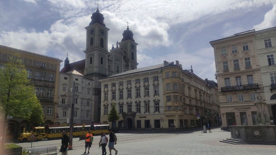 Catedral de San Ignacio vista desde Hauptplatz.