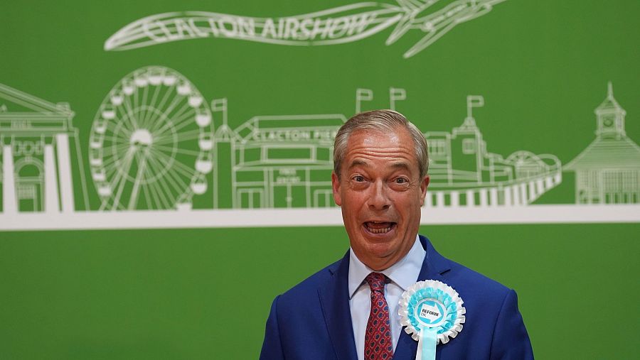 Nigel Farage durante un discurso tras ganar su asiento en la Cámara de los Cómunes