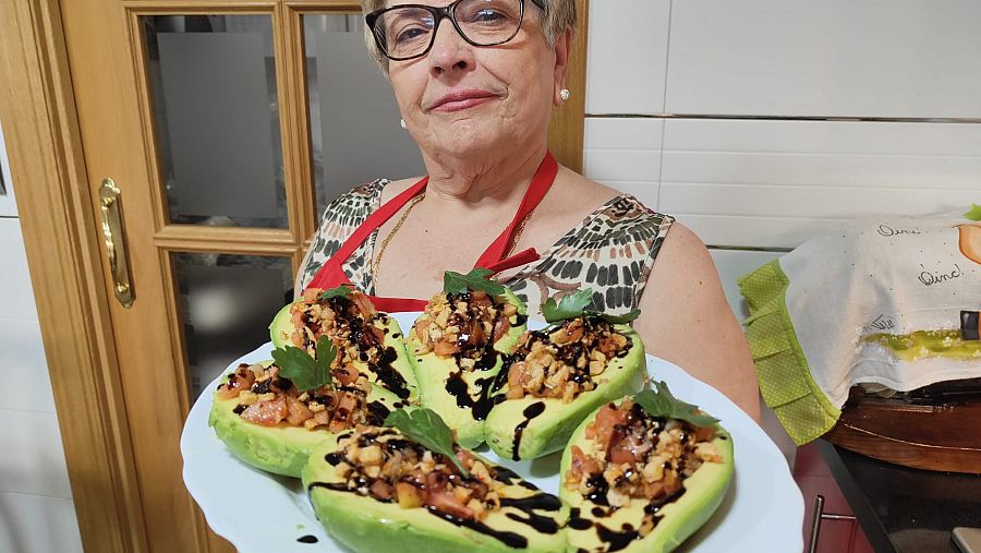 La cocina de Adora: aguacate con pollo para chuparse los dedos