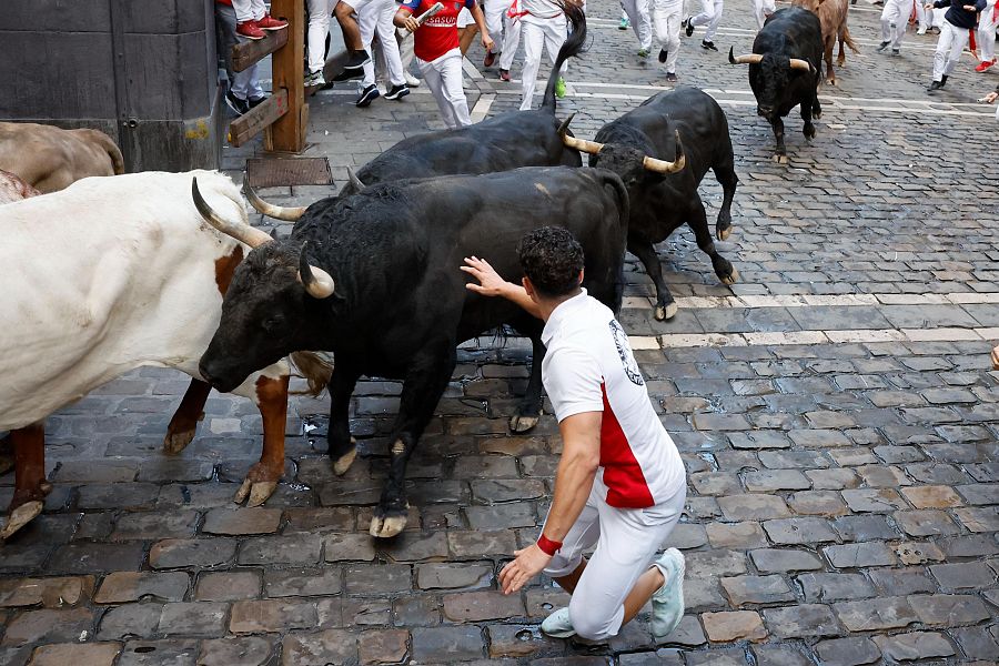 Mejores imágenes del sexto encierro de San Fermín 2024