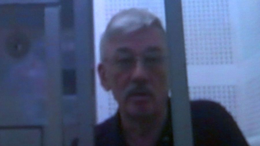 Oleg Orlov en la cárcel donde cumple su condena de 2 años y medio