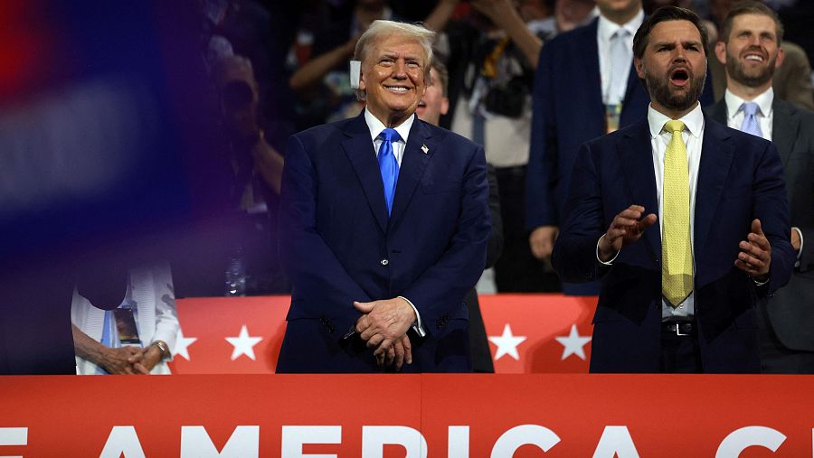 El exmandatario estadounidense Donald Trump junto al candidato republicano a vicepresidente, J.D. Vance