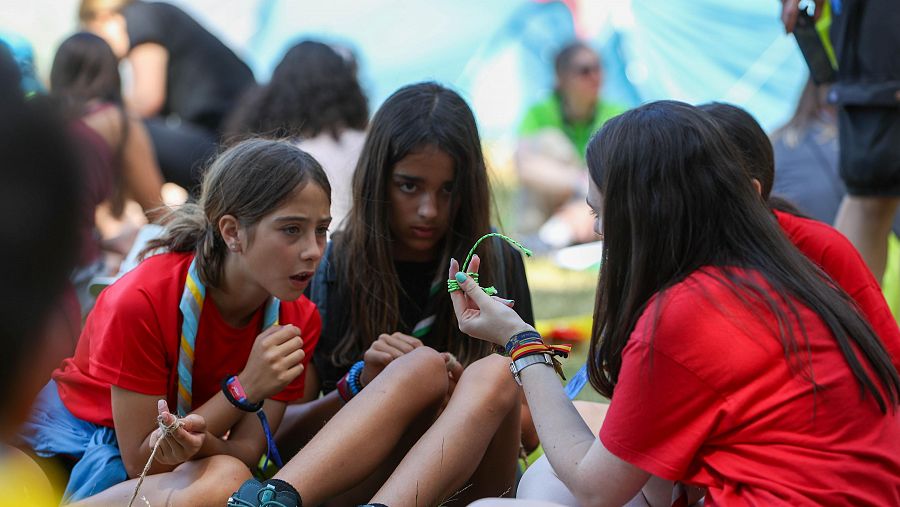 Los scouts fomentan la desconexión digital y la conexión personal.