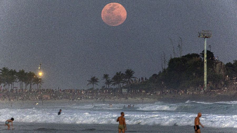 La superluna desde Río de Janeiro, Brasil