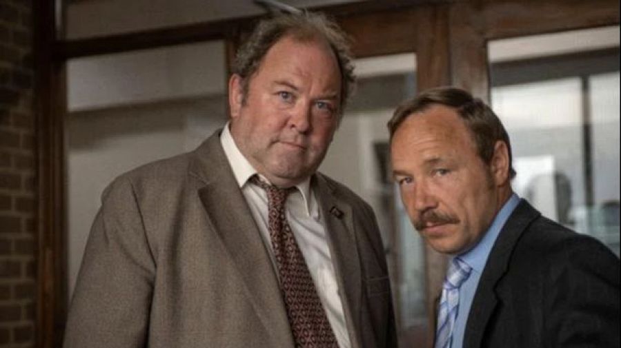 Mark Addy y Stephen Graham interpretan a los investigadores