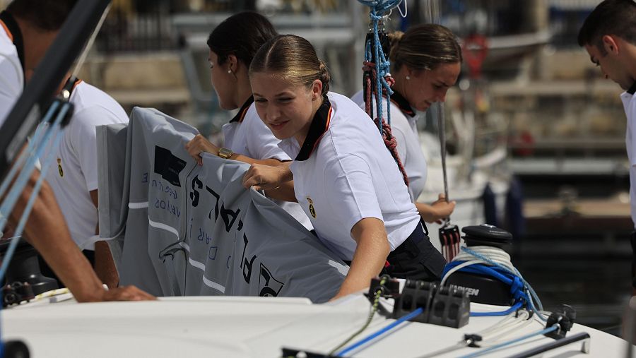 La primera salida a la mar en instrucción marinera de la princesa Leonor