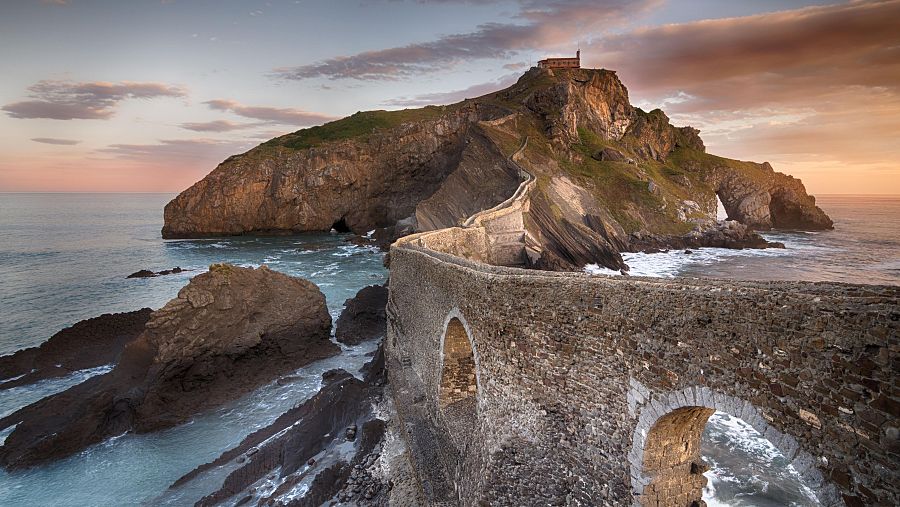 San Juan de Gaztelugache, en la localidad vizcaína de Bermeo, en el País Vasco