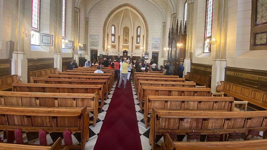 Aspecto de la Catedral del Redentor durante la firma de la Mesa de Diálogo Interreligioso.