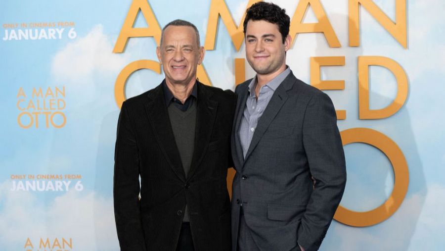 Tom Hanks junto a su hijo Truman