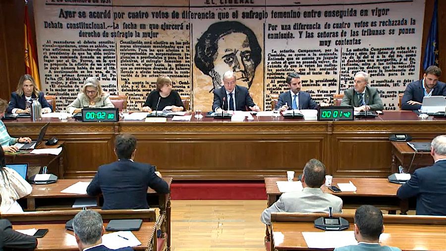 Uno de los momentos de la sesión de este lunes en la comisión de control parlamentario de RTVE en el Senado