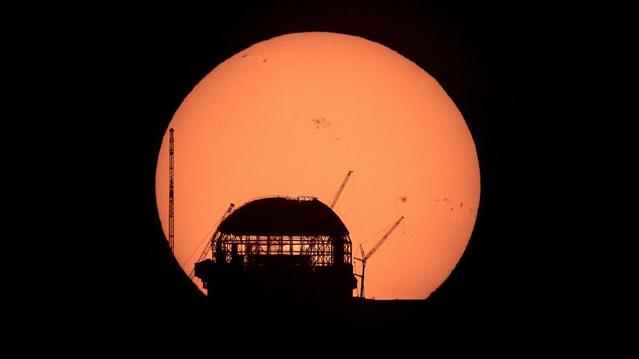 El Extremely Large Telescope ( ELT ) de ESO se alza en Cerro Armazones, Chile