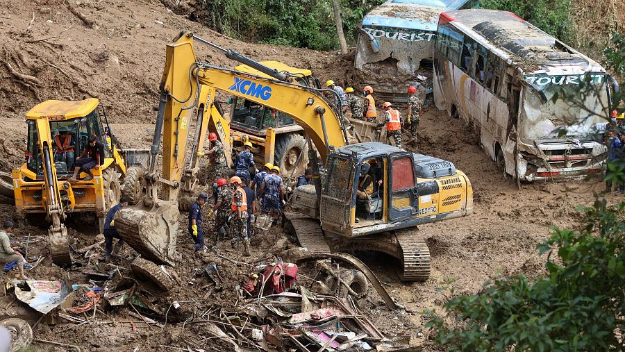 Decenas de muertos tras las intensas lluvias en Nepal