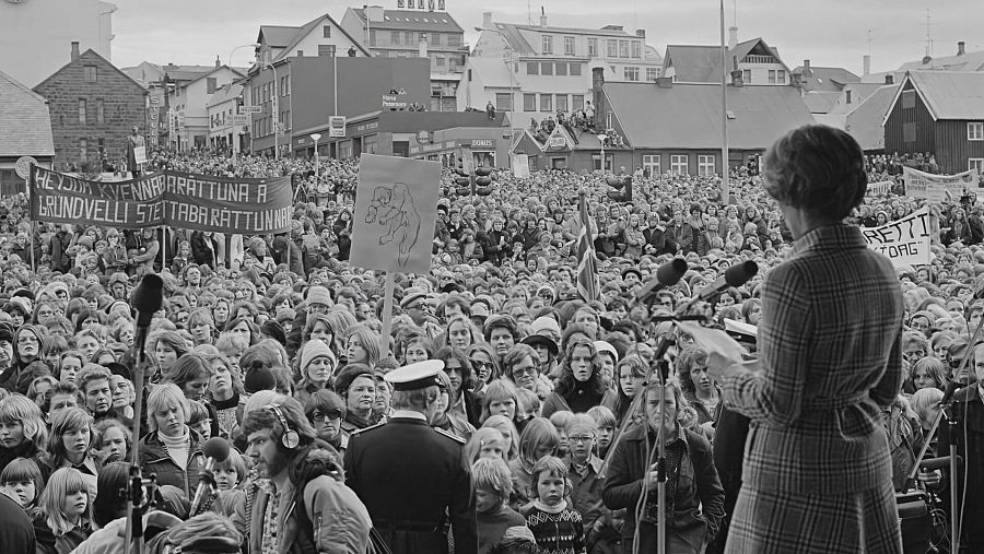 Imagen repercusión huelga mujeres Islandia