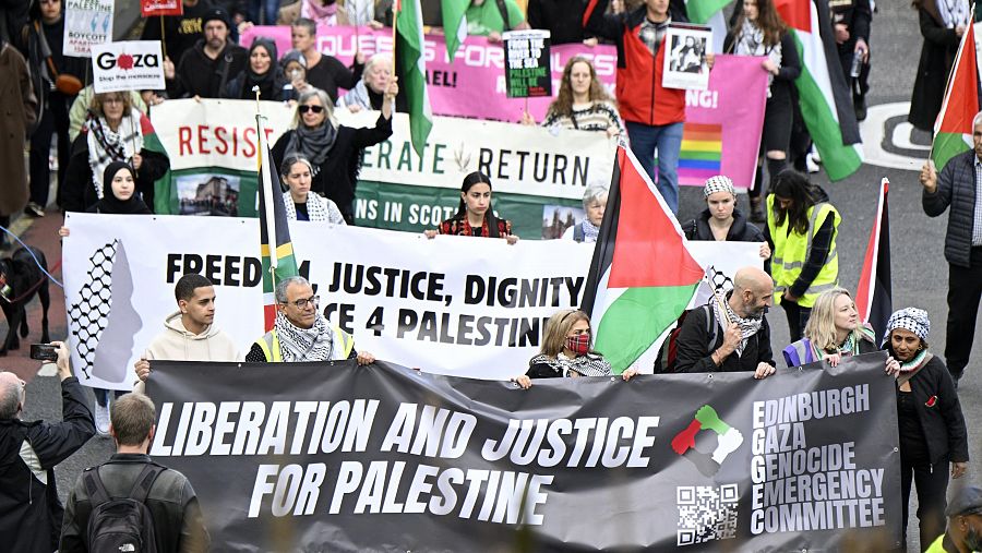 Manifestació a Londres contra l'ofensiva israeliana als territoris palestins i al Líban