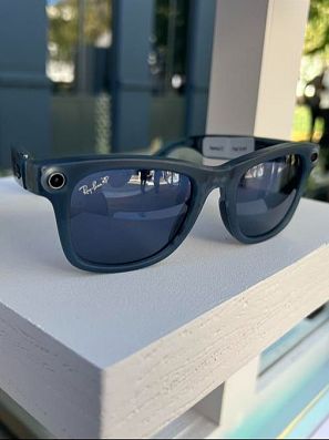 Estas son las Ray-ban Meta Smart Glasses.