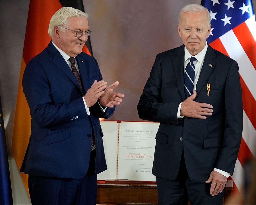 Biden recibe la máxima condecoración alemana