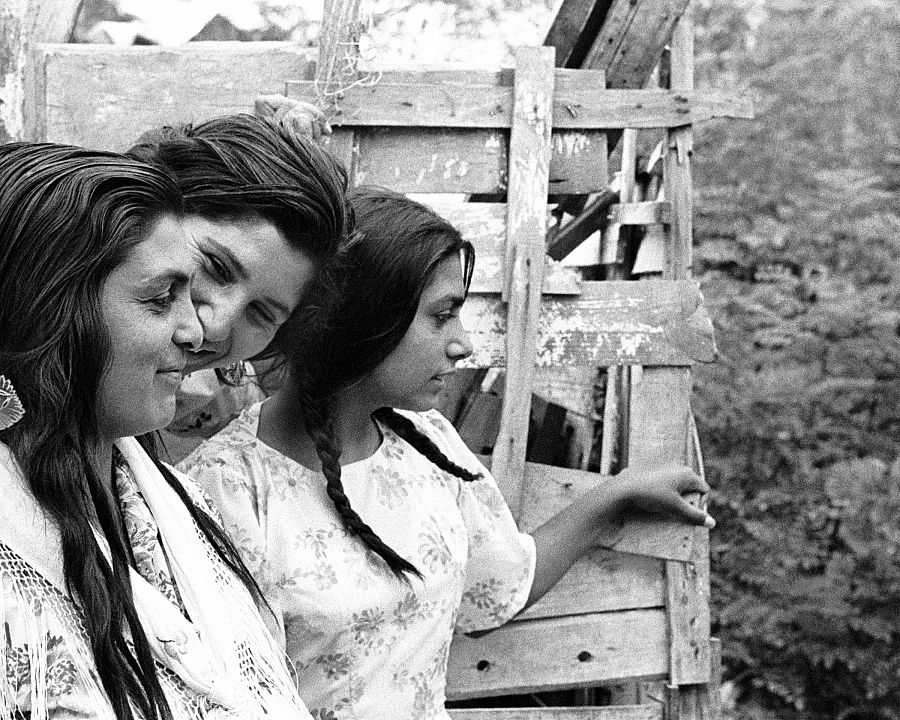 Gitanas en Montjuich, 1962, Colita