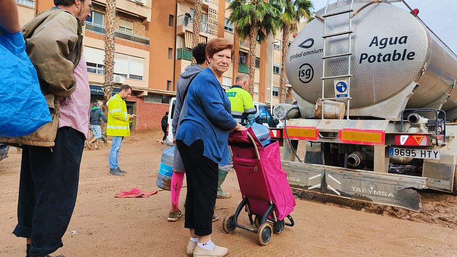 DANA: Agua potable en Catarroja.